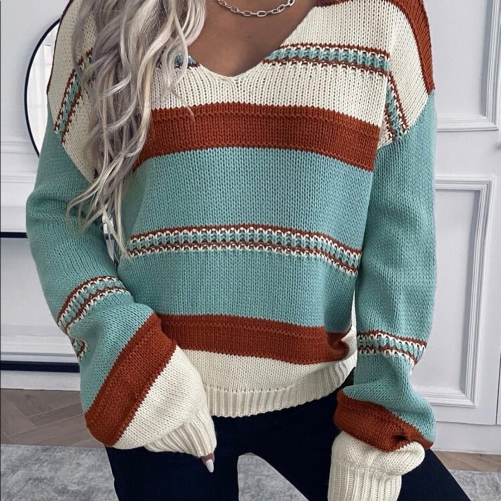βCalderβ Color Block Drop Shoulder Sweater - Picture 6 of 11